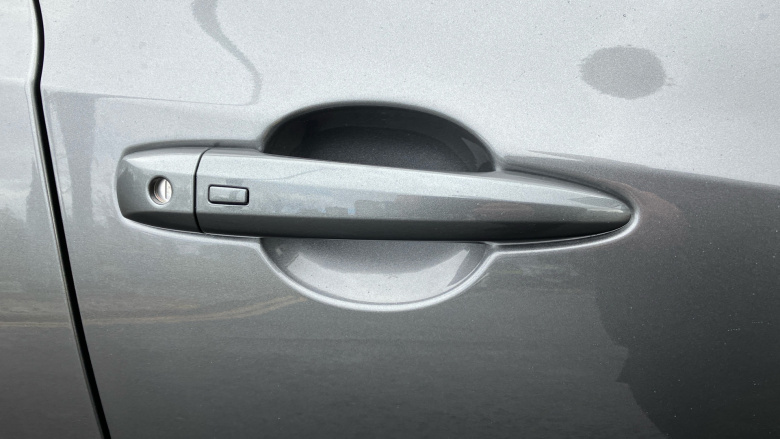 Nissan Juke 1.0 DiG-T Tekna 5dr Petrol Hatchback